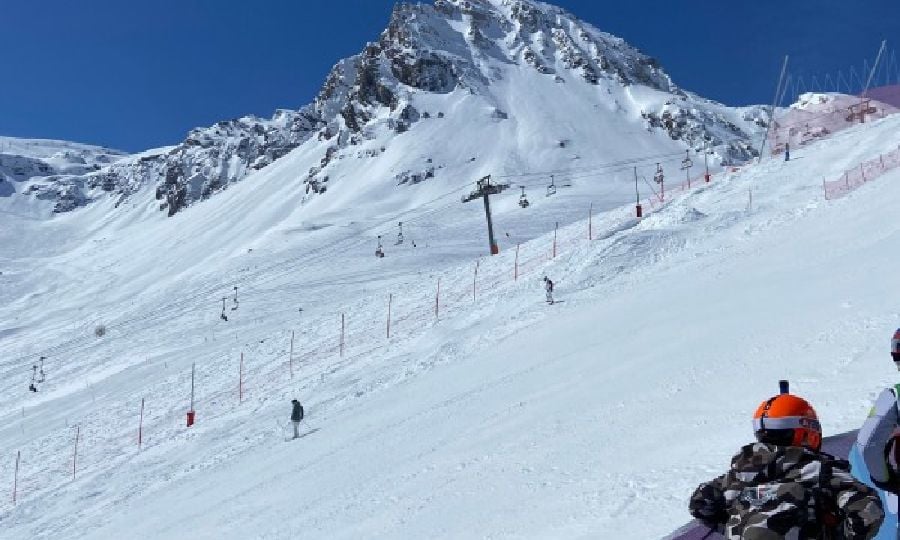Bodies of three Italian skiers found after avalanche