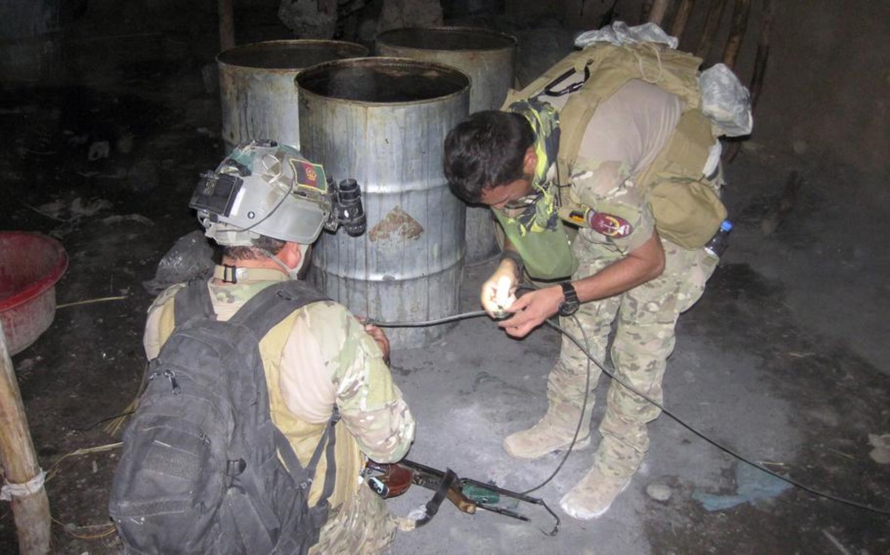 Afghan Police Destroyed Drug Lab, Arrested Nine Drug Smugglers