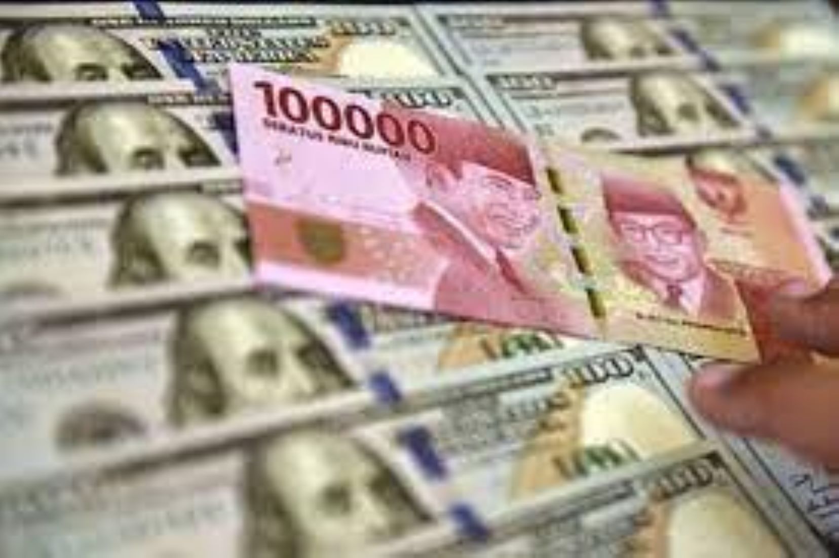 Indonesia’s Foreign Exchange Reserves Down To 144.2 Billion USD By Apr