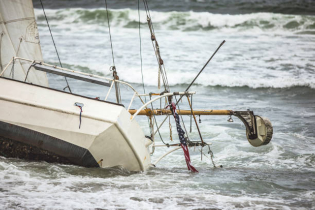 5 killed, dozens missing in Ghana boat accident