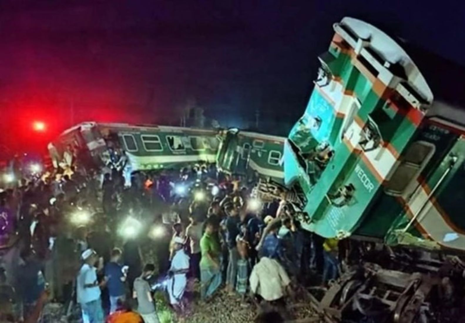 More Than 50 Killed, Over 350 Injured In India Train Collision