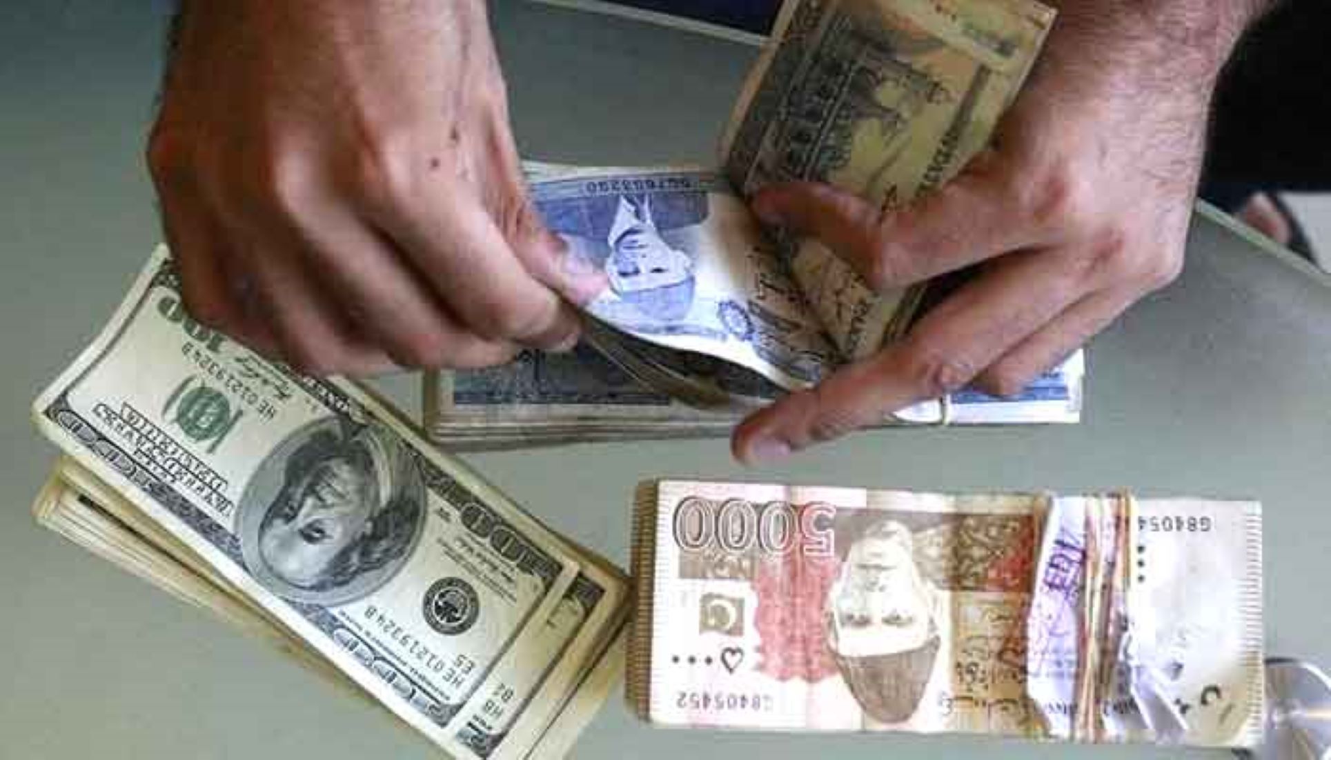 Pakistani Central Bank’s Forex Reserves Fell 179 Million USD