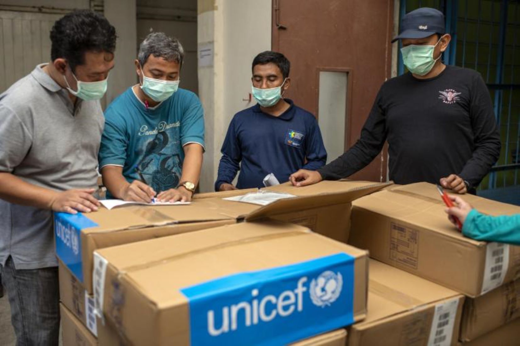 UNICEF Donated Seven Million USD Medical Equipment For Oxygen Therapy To Cambodia
