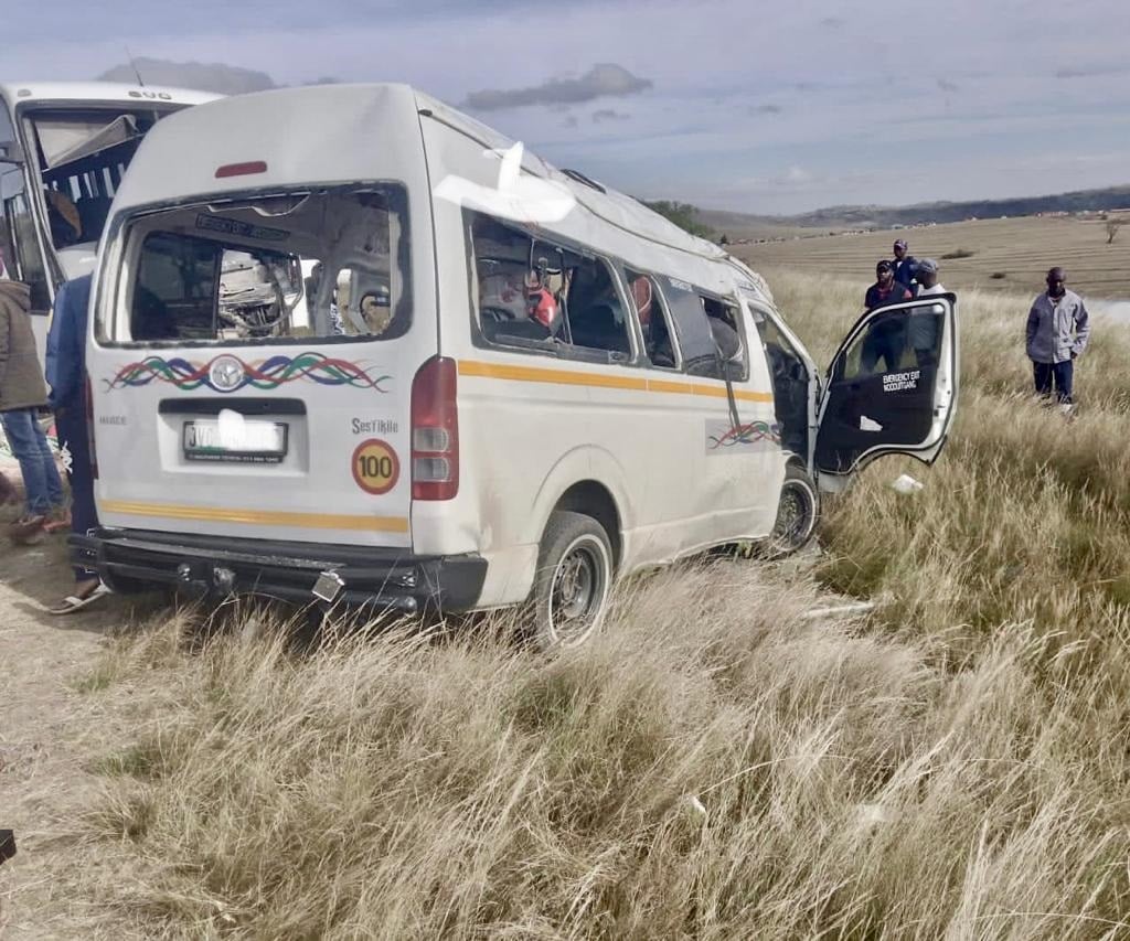 South Africa: Eleven died in Eastern Cape bus-taxi accident; 14 others injured