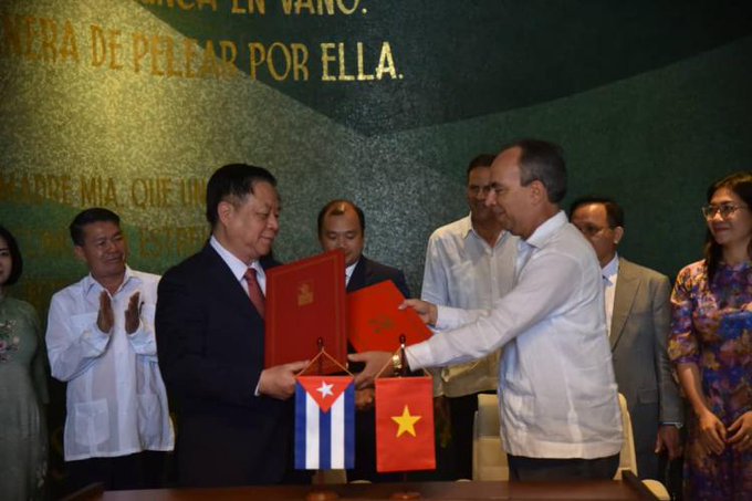 Cuban and Vietnamese political parties sign cooperation accord