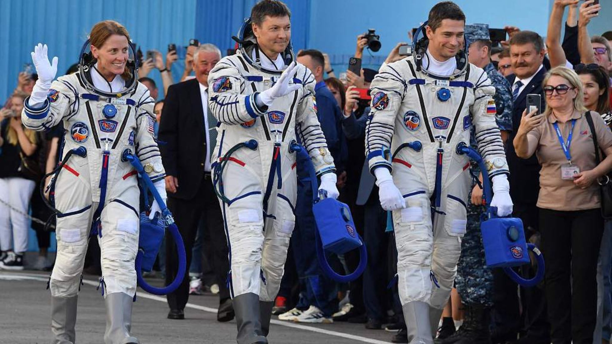 Cosmonauts Return To Earth After Longest Space Mission