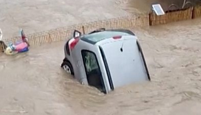 Bulgaria and Turkey streets turn to rivers in deadly floods