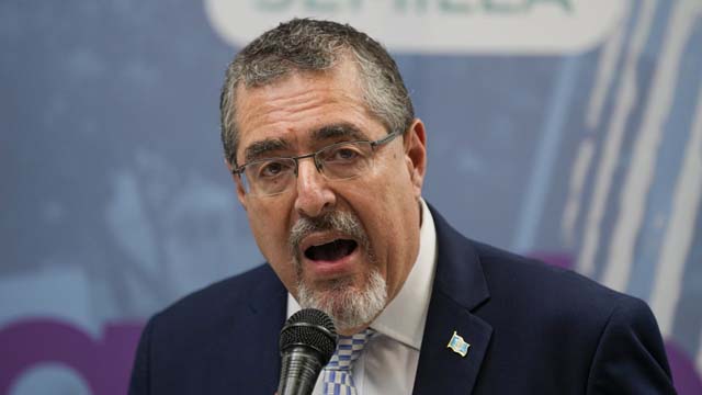 Guatemalan president-elect asks courts to remove Attorney General