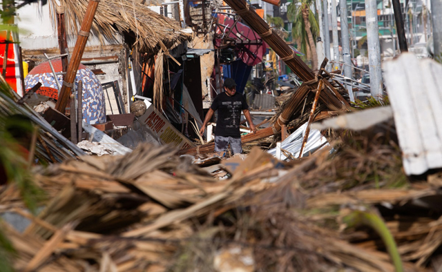 Mexico: Vast destruction, 48 dead after Acapulco hurricane; 6 missing