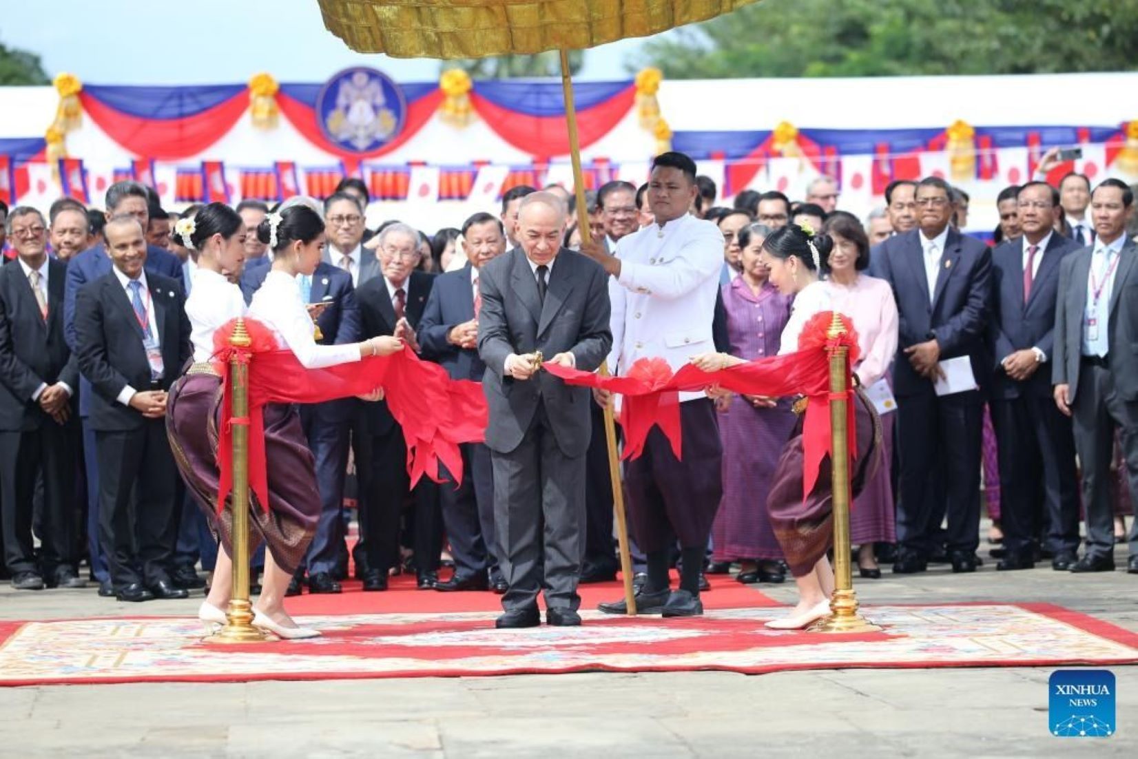 Cambodia Inaugurates Famed Angkor Wat Temple’s Western Causeway