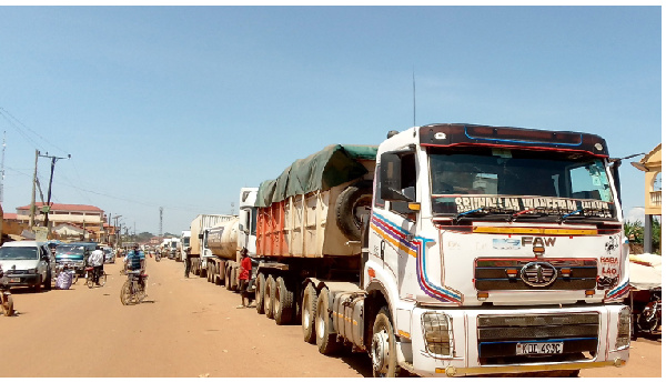 Kenya, Uganda sign deal to decongest border trade routes