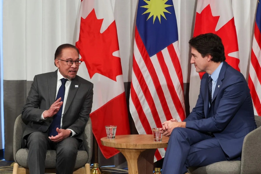 Anwar, Trudeau discuss ways to strengthen trade, investment