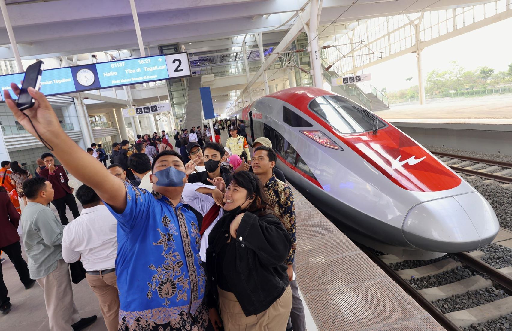 Passenger Trips On Jakarta-Bandung High-Speed Railway Hit One Million-Mark