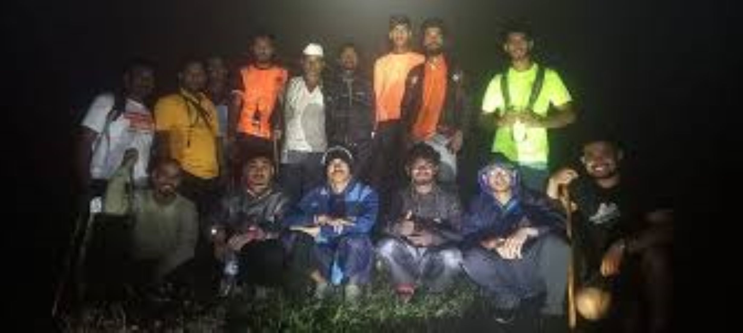 180 Stranded University Students Rescued From Hiking Destination In Sri Lanka