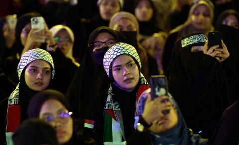 Malaysians usher in New Year 2024 with religious activities, family outings