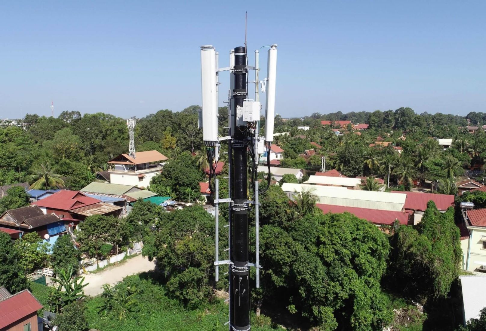 Chinese Telecom Giant Huawei, Malaysian Edotco, Team Up To Launch 1st Fiberglass Tower In Bangladesh