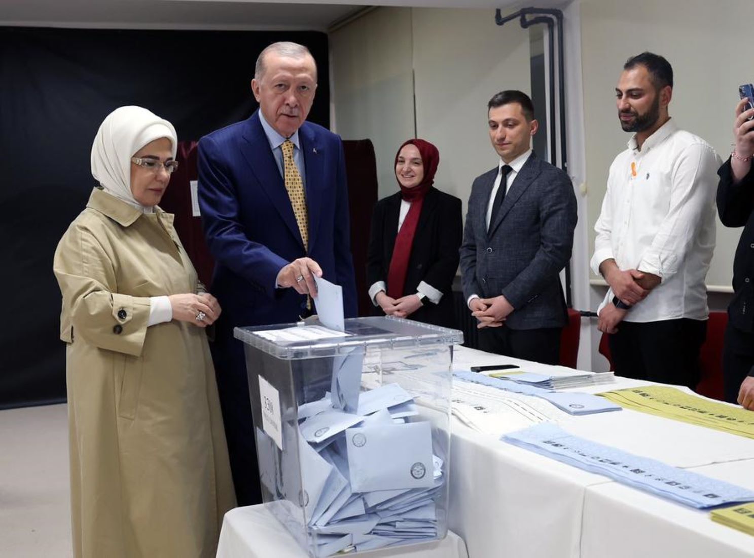 Türkiye’s Opposition Takes Election Lead In Key Cities