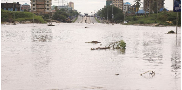 Tanzania floods: Key roads in Dar es Salaam closed due to ongoing heavy rains