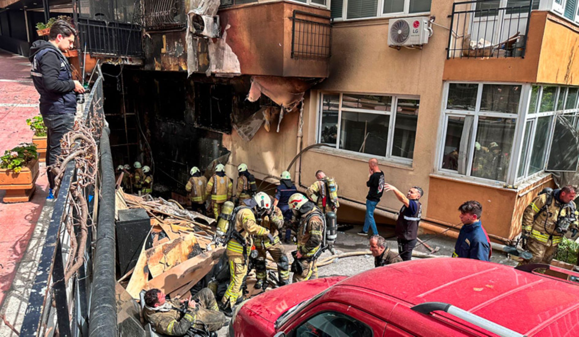 Nine Suspects Detained In Istanbul Fire, Investigation Ongoing