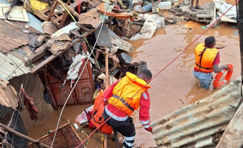 Kenya: Nairobi Red Cross appeals for donations as flooding displaces hundreds