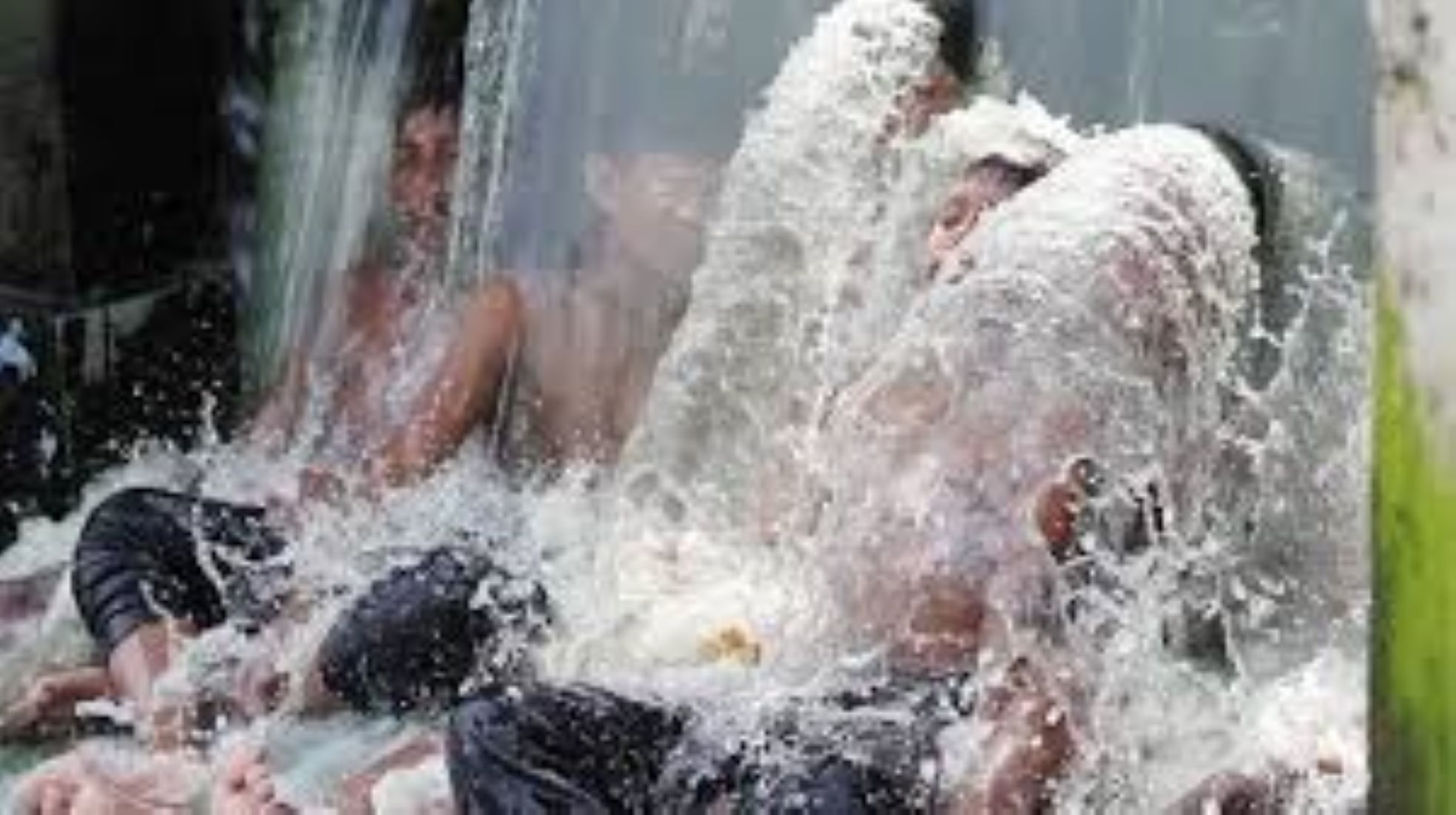 Bangladesh Swelters In Scorching Heat, Four Deaths Reported