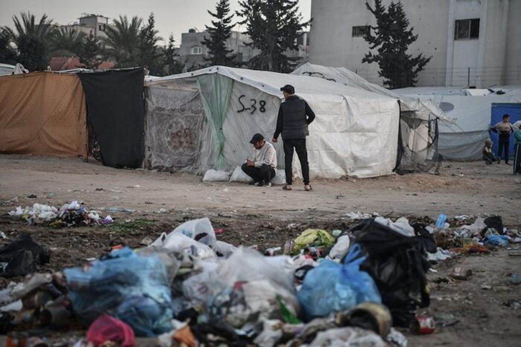 Gaza’s Rafah Overwhelmed By Waste As Municipal Services Halt Amid Conflict