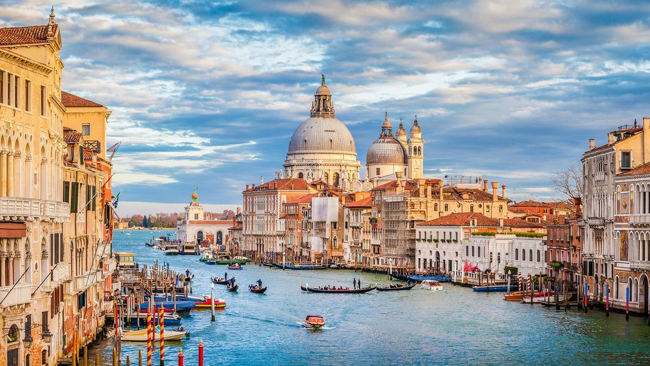 Italy: In world first, Venice to trial day tickets for tourists