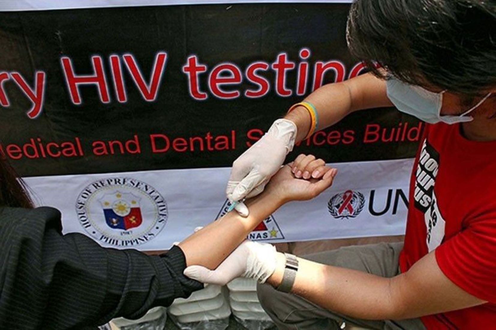 Philippines Tallies 55 New HIV Cases Daily