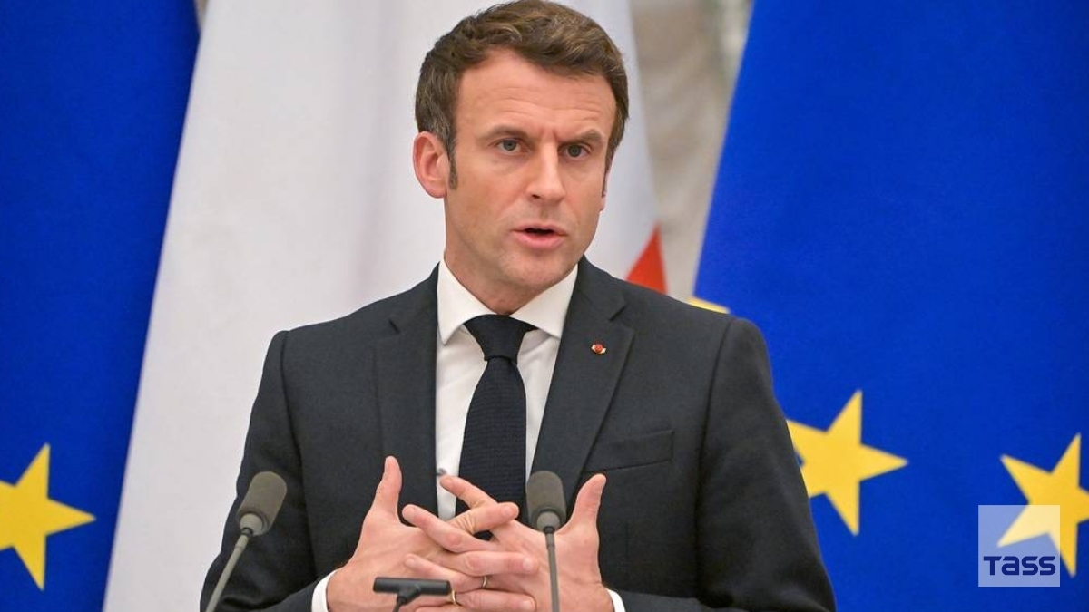 French President Macron says dialogue with Russia must be continued