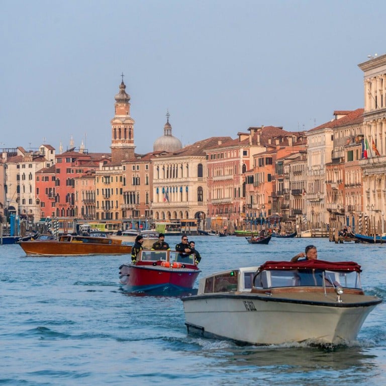 Chinese smuggled into Italy in luxury cars, police say
