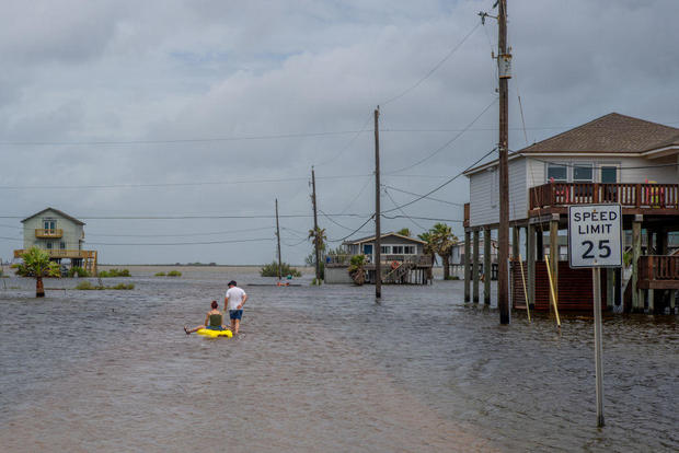 Alberto, hurricane season’s first named storm, weakens as it moves inland over Mexico