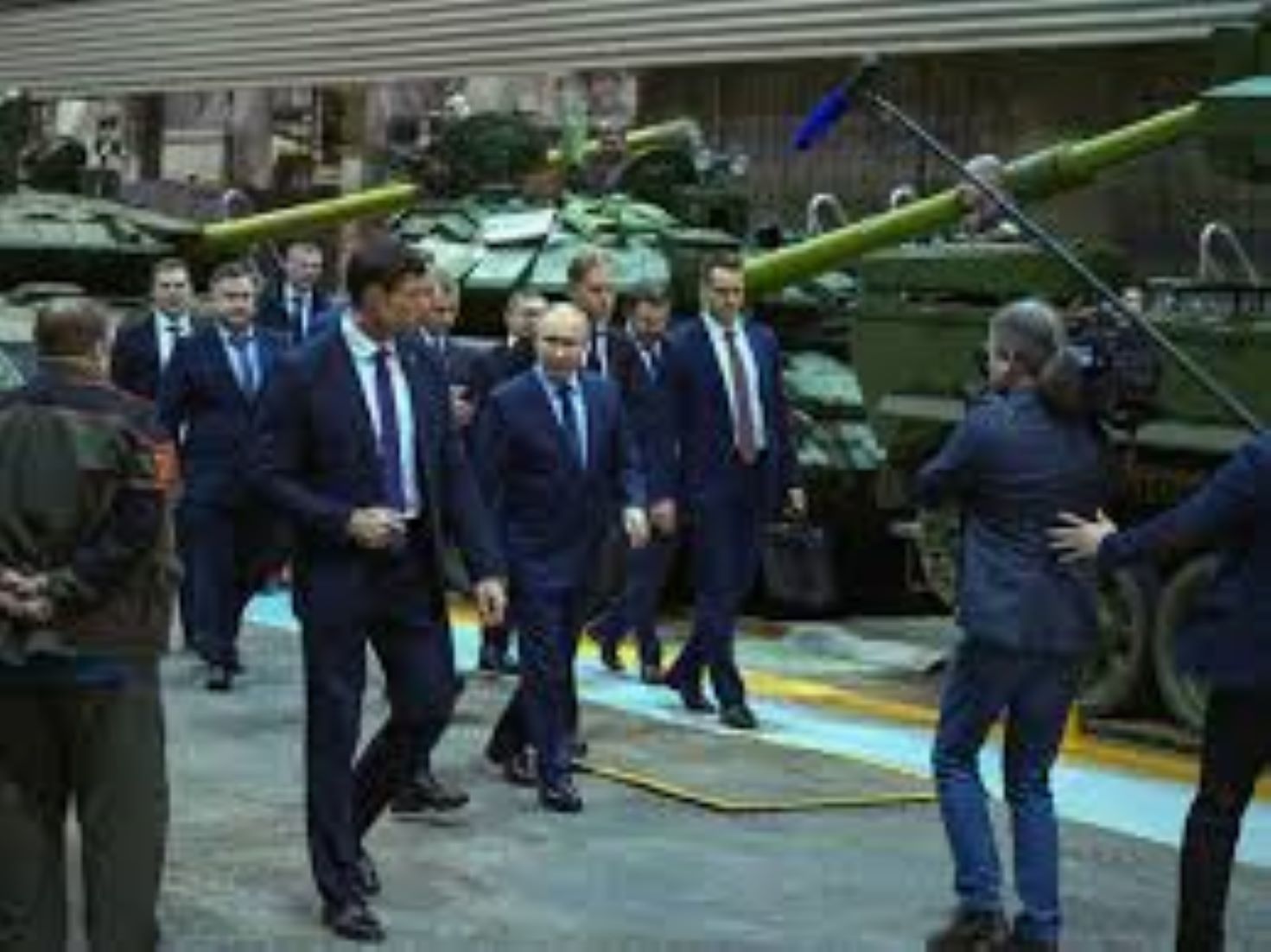 Putin Revamps Government Body Supervising Russia’s Defence Industry