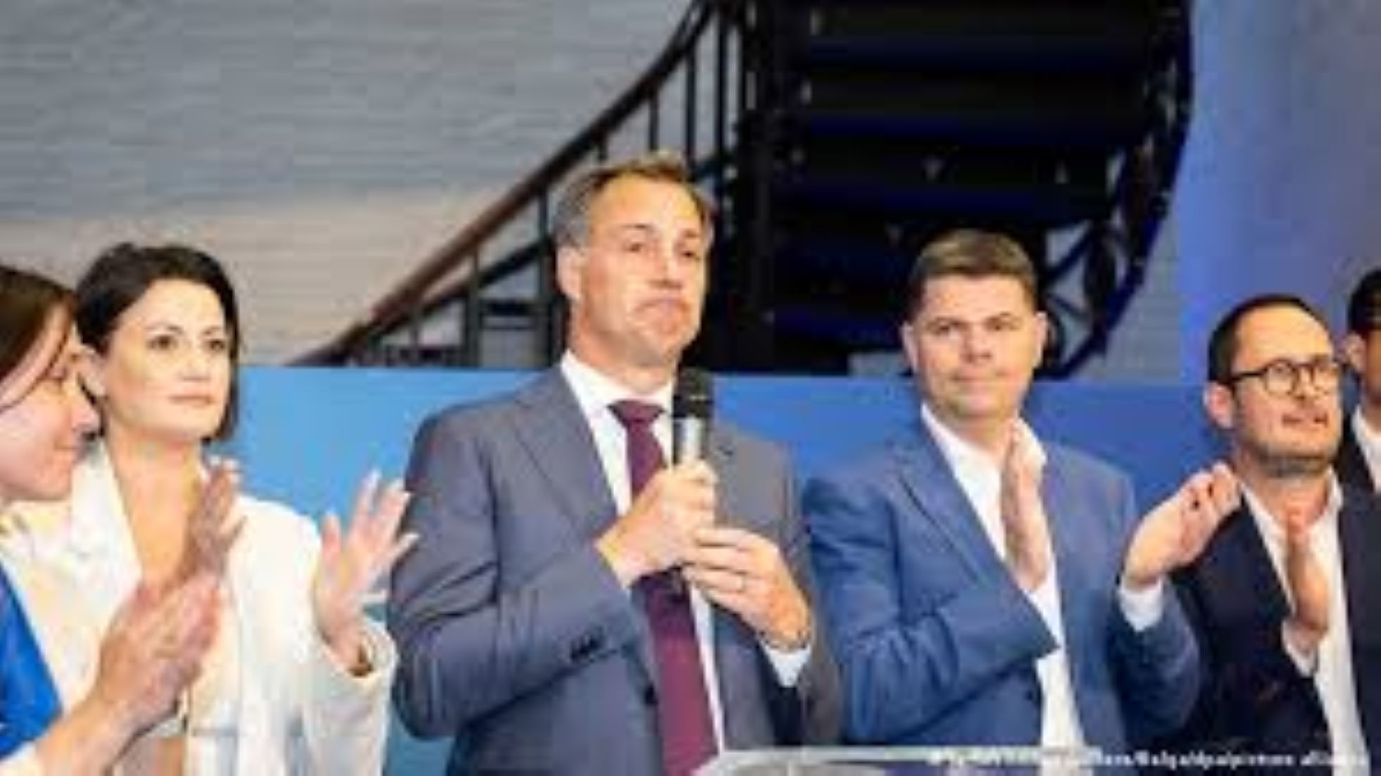 Belgian PM Announces Resignation