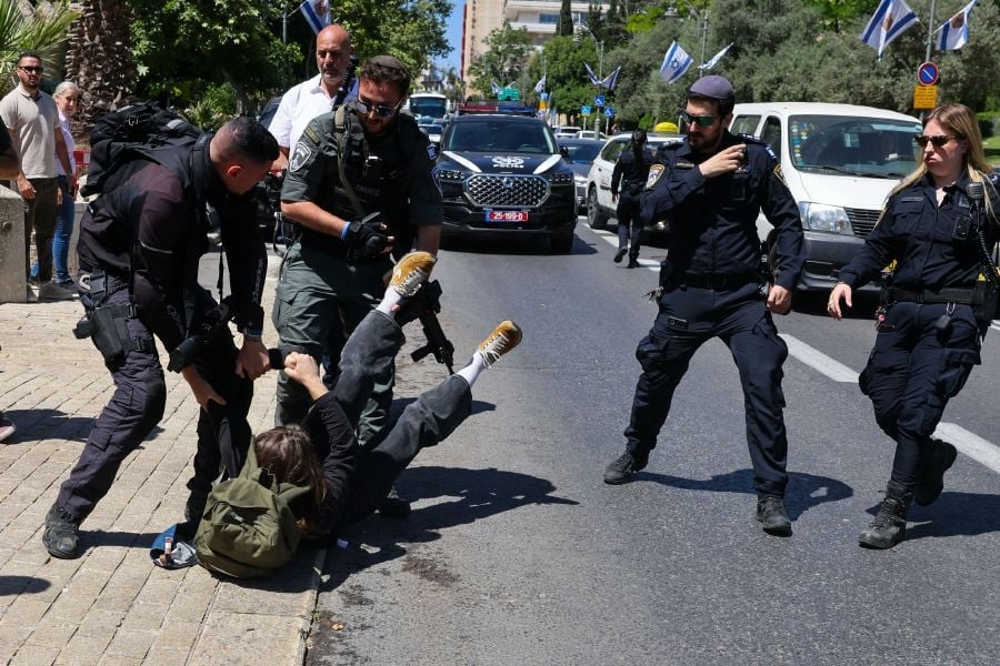 Spain slams Israel restrictions on Jerusalem consulate