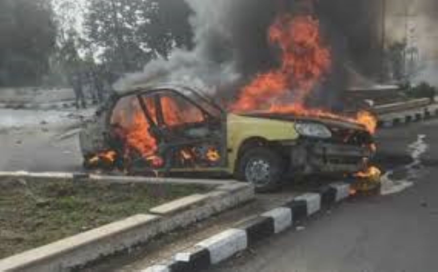 One Killed, Nine Injured In Israeli Airstrike On Lebanese Village
