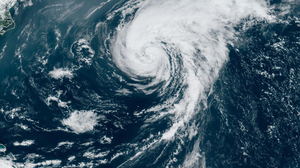 Update: Ernesto restrengthens into Atlantic hurricane