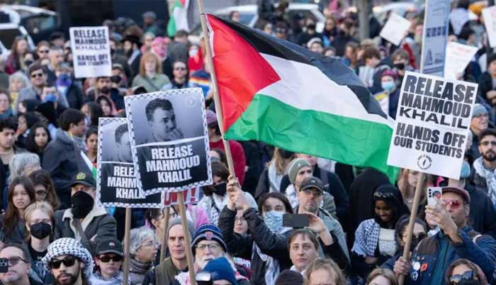 US court temporarily blocks effort to deport Gaza protest leader