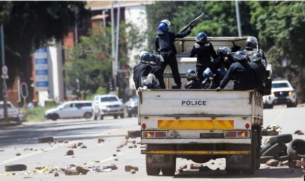 Zimbabwe police arrest dozens in wake of protests