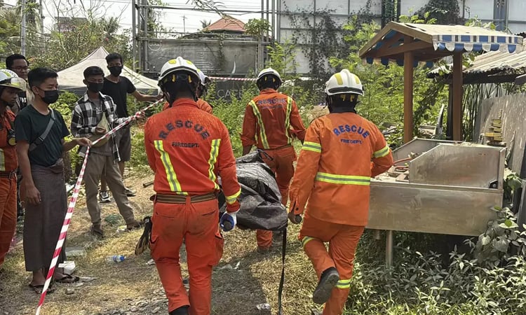 Rain complicates recovery in quake-hit Myanmar as death toll rises