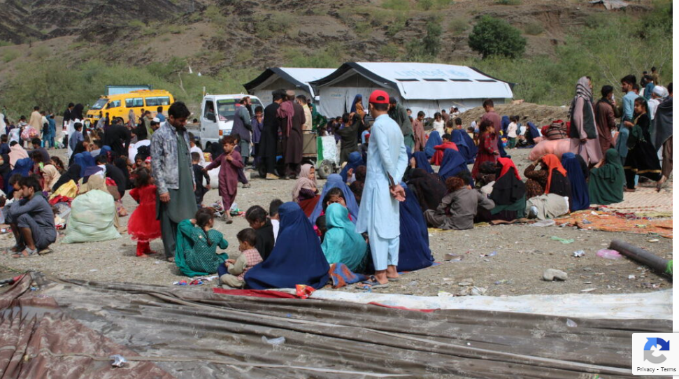 Over 2,200 Afghan Families Return Home From Pakistan, Iran