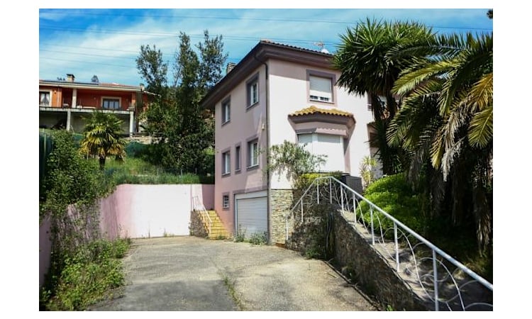 Spain: German couple arrested suspected of confining kids to “house of horrors” for three years