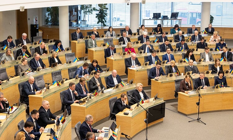 Lithuania’s parliament votes to withdraw from landmines treaty