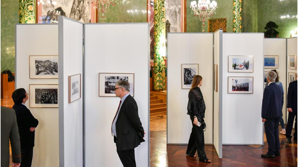 Photo Exhibition Held In Moscow To Commemorate 80th Anniversary Of Victory In World Anti-Fascist War
