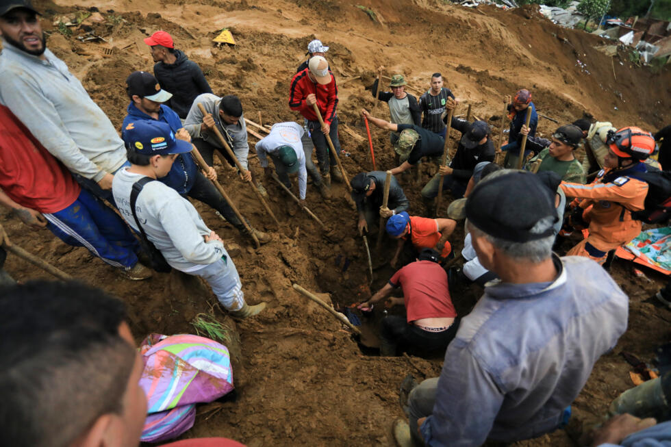 Colombia: 10 died, 5 injured in landslide in northwest Granizal sector; residents evacuated
