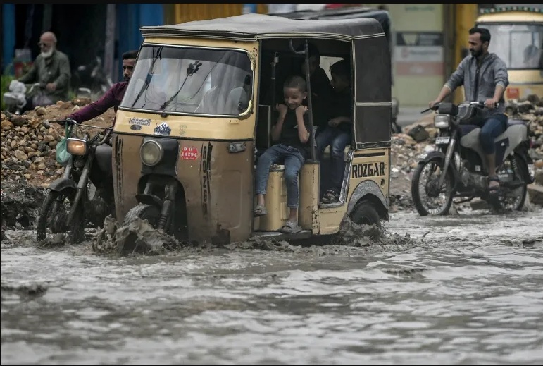 38 Killed, 63 Injured In Rain-Related Accidents Across Pakistan