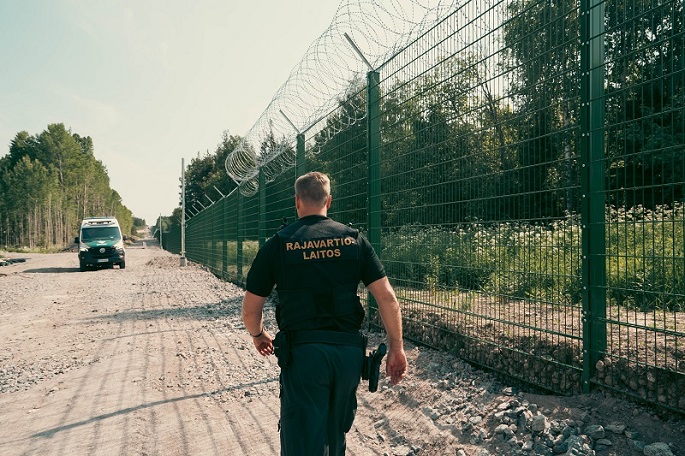 Finland completes second section of border fence with Russia: media