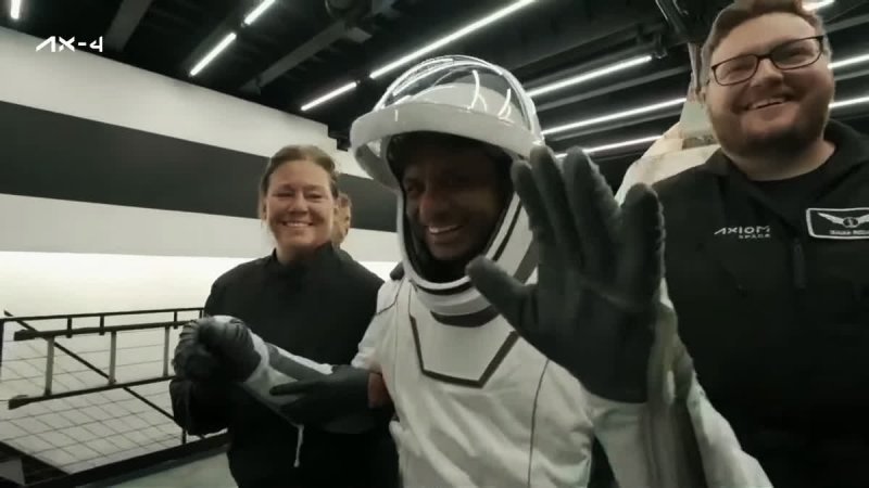 Indians Elated As Astronaut Returned To Earth