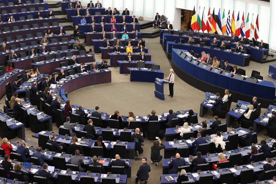 EU Chief Survived No-Confidence Vote As Transparency, Leadership Concerns Mount