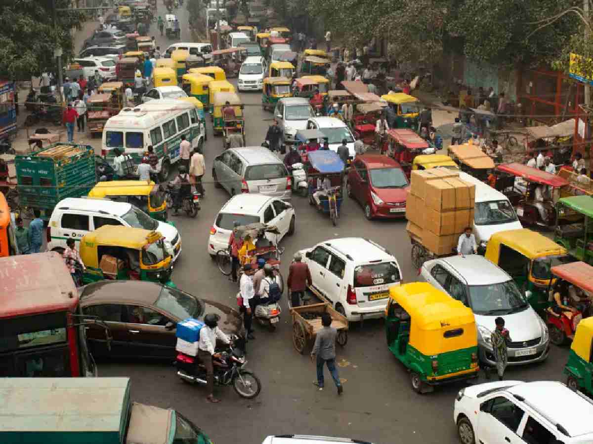 Indian Capital Gov’t Puts Fuel Ban Policy On Hold For Overage Vehicles
