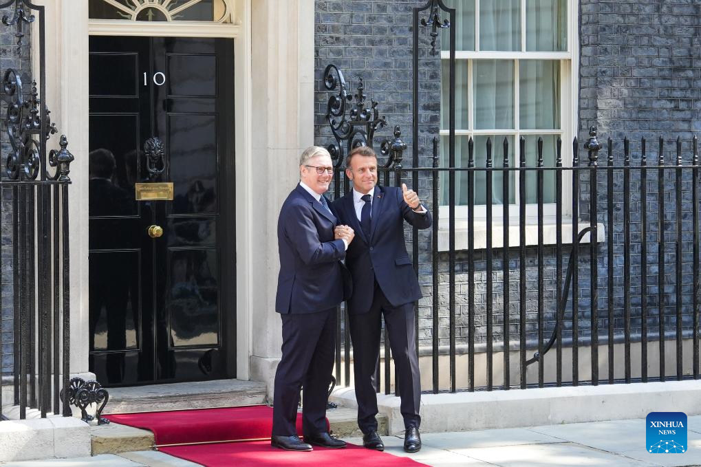 Britain, France Agree To Coordinate Nuclear Deterrence, Unveil New Migration Scheme